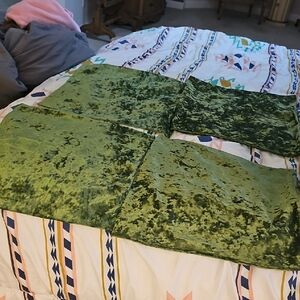 Plush Velvet Pillow Shams in Green - Home Bedding